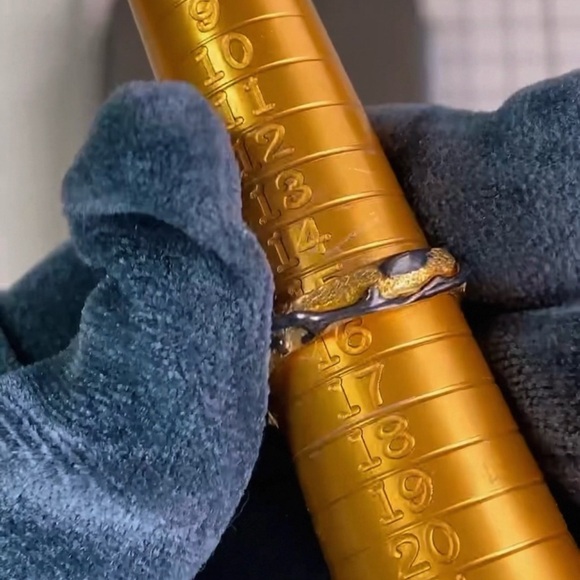 Mood - Picture 11 of 12